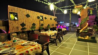 Hotel Aman International at New Delhi Station