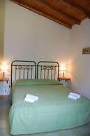 Antico Borgo Etneo Country Hotel