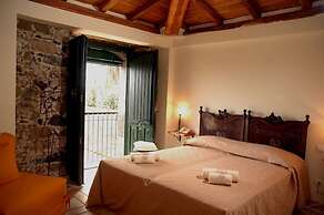 Antico Borgo Etneo Country Hotel