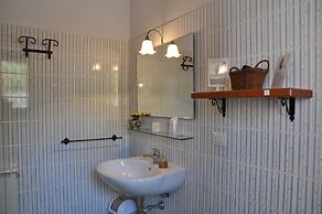 Antico Borgo Etneo Country Hotel