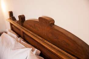 Antico Borgo Etneo Country Hotel