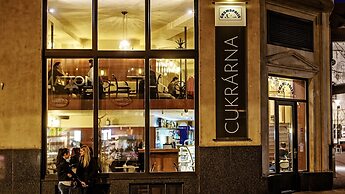 Grandezza Hotel Luxury Palace