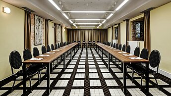 Grandezza Hotel Luxury Palace