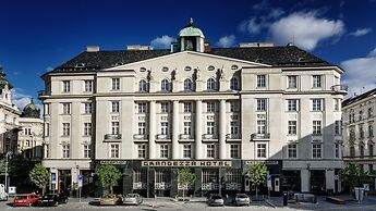 Grandezza Hotel Luxury Palace