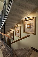 Grandezza Hotel Luxury Palace