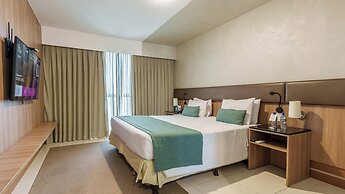 Athos Bulcão Hplus Executive