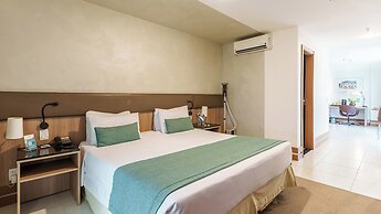 Athos Bulcão Hplus Executive