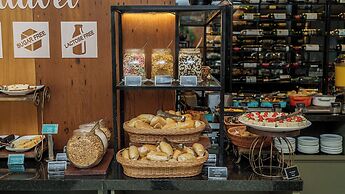 Athos Bulcão Hplus Executive