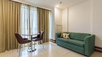 Athos Bulcão Hplus Executive