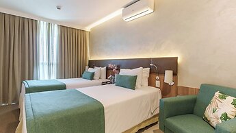 Athos Bulcão Hplus Executive