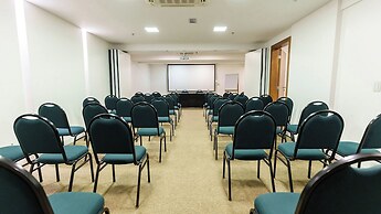 Athos Bulcão Hplus Executive