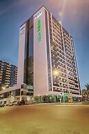 Athos Bulcão Hplus Executive