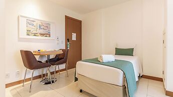 Athos Bulcão Hplus Executive