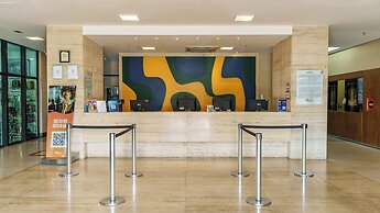 Athos Bulcão Hplus Executive