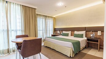 Athos Bulcão Hplus Executive