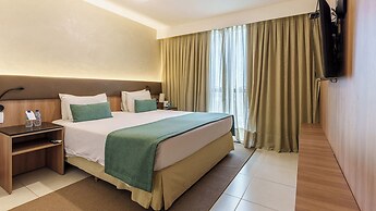 Athos Bulcão Hplus Executive