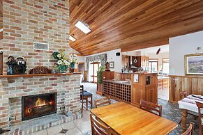 Robyns Nest Boutique Resort