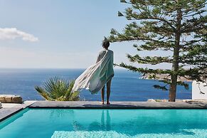 Myconian Utopia Relais & Chateaux