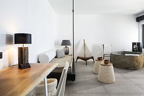 Myconian Utopia Relais & Chateaux