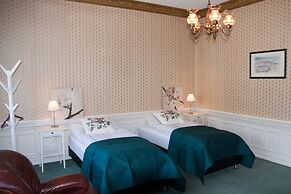 Centerspot Apartments