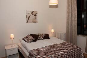 Centerspot Apartments