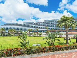 Hilton Okinawa Chatan Resort
