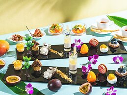 Hilton Okinawa Chatan Resort