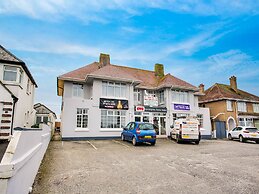 OYO Godolphin Arms Hotel