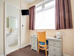 OYO Godolphin Arms Hotel