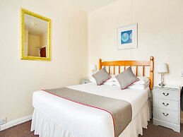 OYO Godolphin Arms Hotel