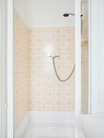 OYO Godolphin Arms Hotel