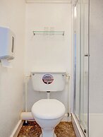 OYO Godolphin Arms Hotel