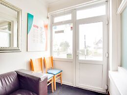 OYO Godolphin Arms Hotel