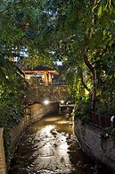 Prestige Vernon Lodge and Conference Centre