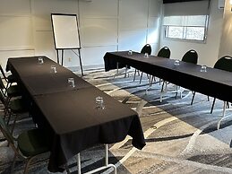 Prestige Vernon Lodge and Conference Centre