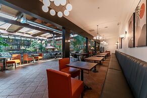 Prestige Vernon Lodge and Conference Centre