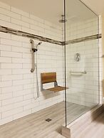 Prestige Vernon Lodge and Conference Centre