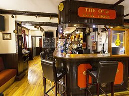Old Oak Tree Inn