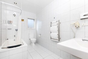 Beach Street Motel Apartments