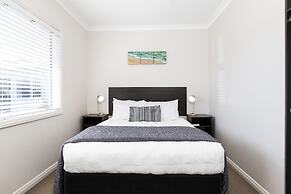 Beach Street Motel Apartments