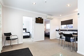 Beach Street Motel Apartments