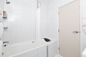 Beach Street Motel Apartments