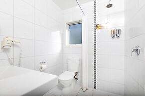 Beach Street Motel Apartments