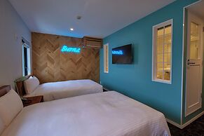8Hotel