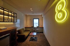 8Hotel