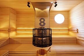 8Hotel