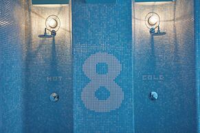 8Hotel