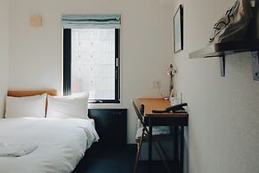 8Hotel