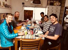 IM Guest House - Hostel