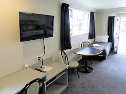 Admirals Motor Lodge